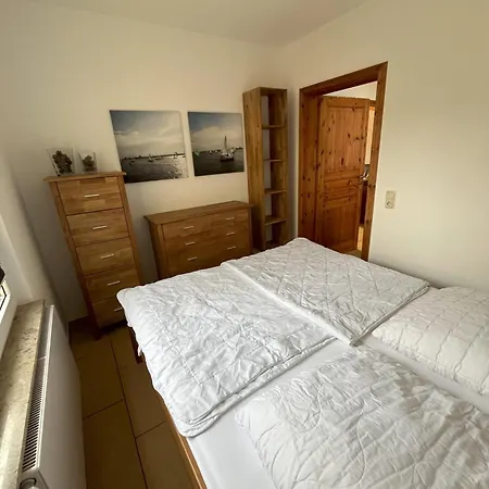 Holiday home Kuestenferienhaus Nr. 91/92 Stahlbrode